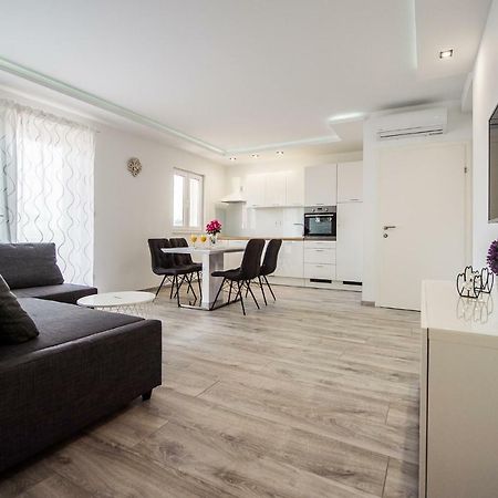 Solin Apartments Praetorium Eksteriør bilde